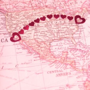 5 WAYS TO COPE IN A LONG-DISTANCE RELATIONSHIP
